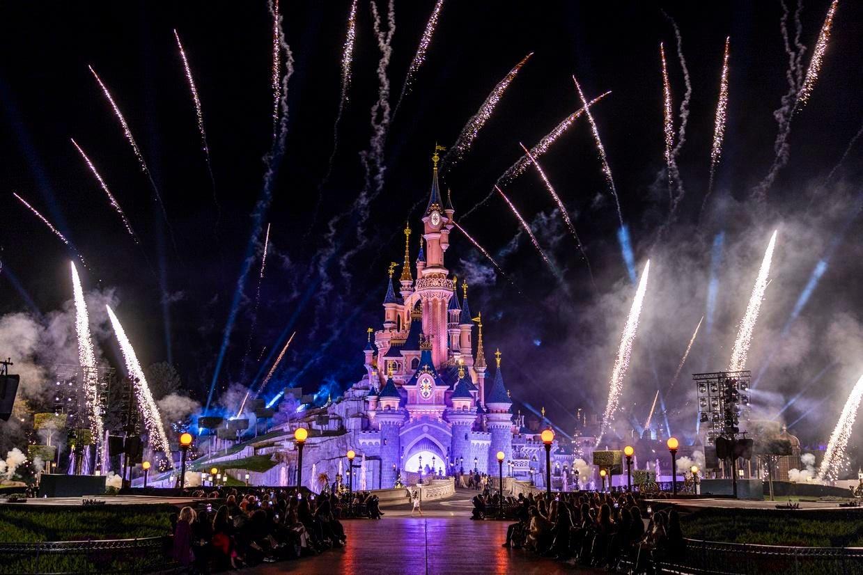 Paris & Disney (Mom  & Me): 3 to 8 Oct 2027 = R39 500 (Incl. Mom & Child)